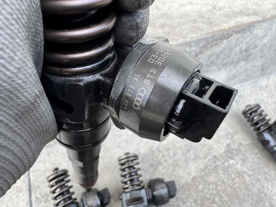 Set 4 injectoare PD 1.9 TDI ARL/ASZ Cod AL  Vw seat skoda audi