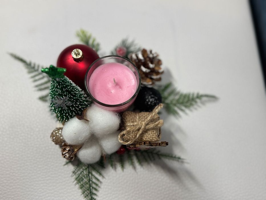 ръчно изработена коледна свещ