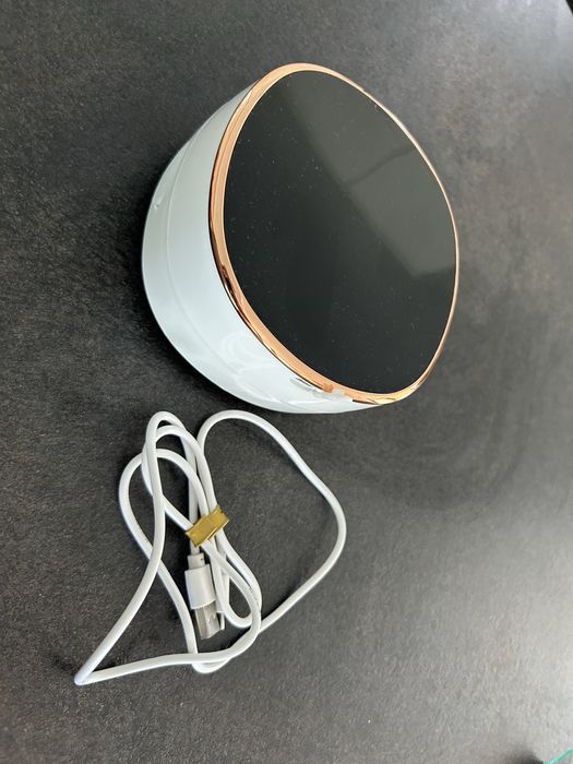 Dispenser automat pentru sapun