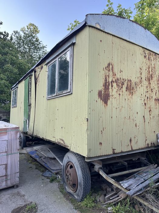 Продавам фургон