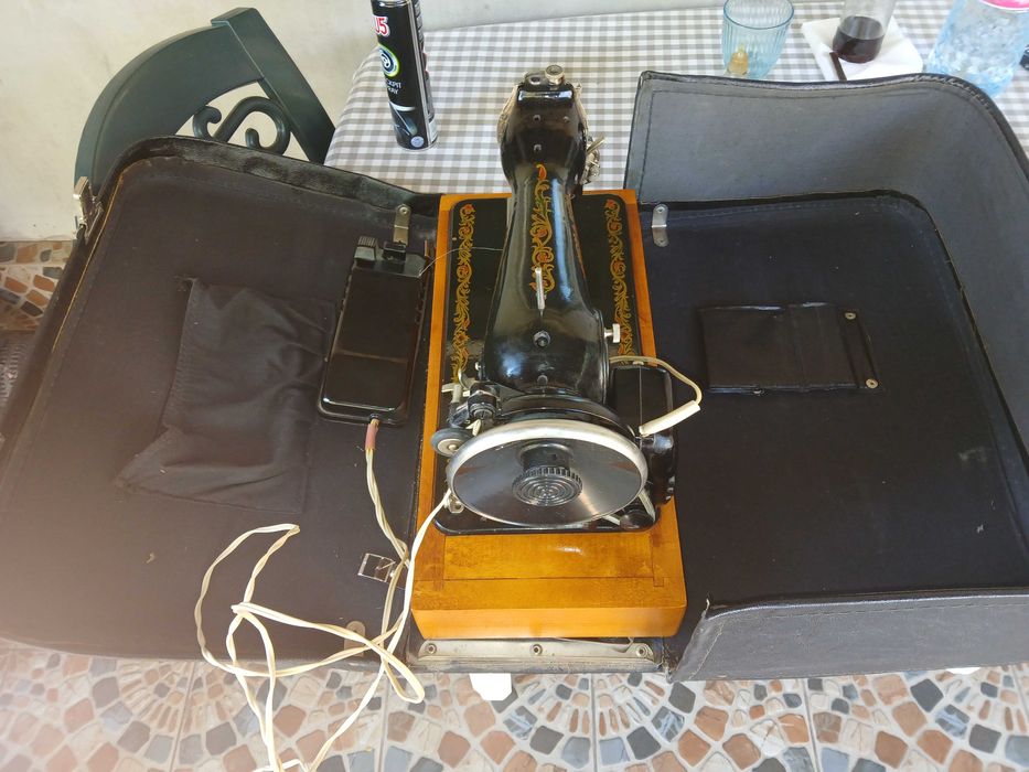 Masina de cusut electrica ruseasca impecabila