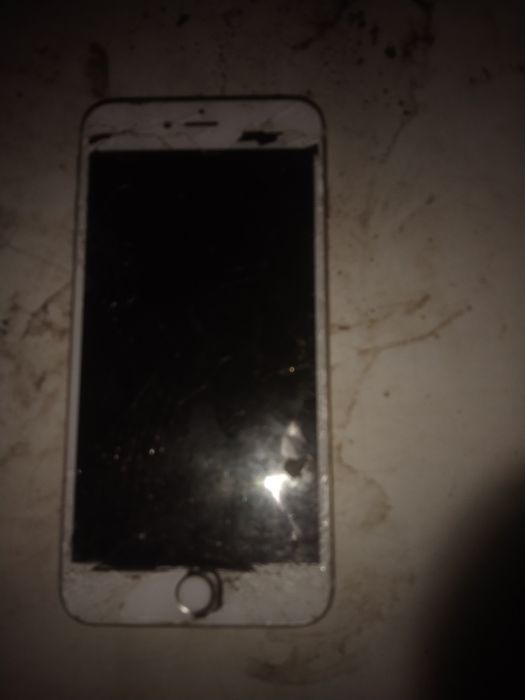 Айфон на запчасти 8500