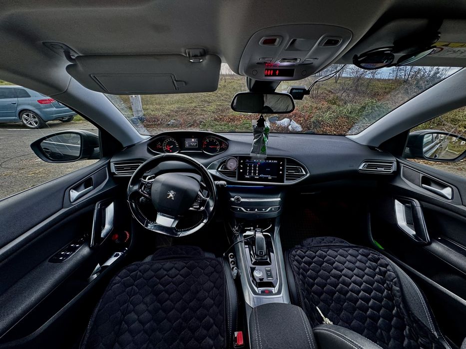 Vand Peugeot 308 1.2 puretech Automat 2018