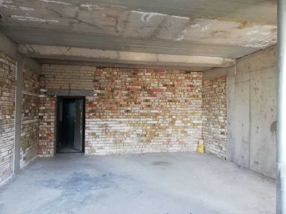 Продается 1-комнатная квартира в районе Яшнабад, рынок Кадышева;