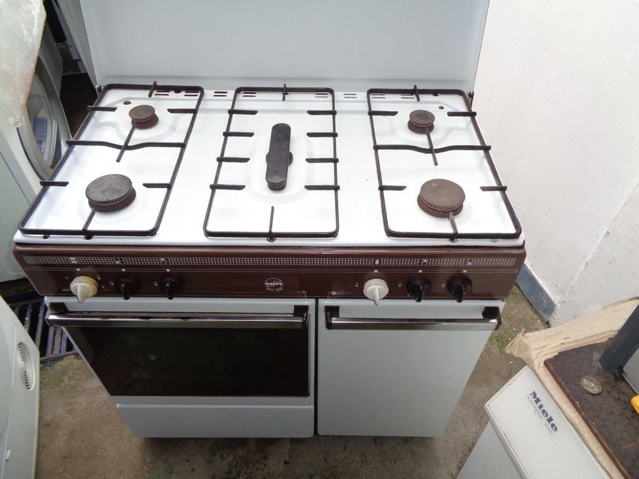 aragaz cu cuptor pe gaz 2 buc