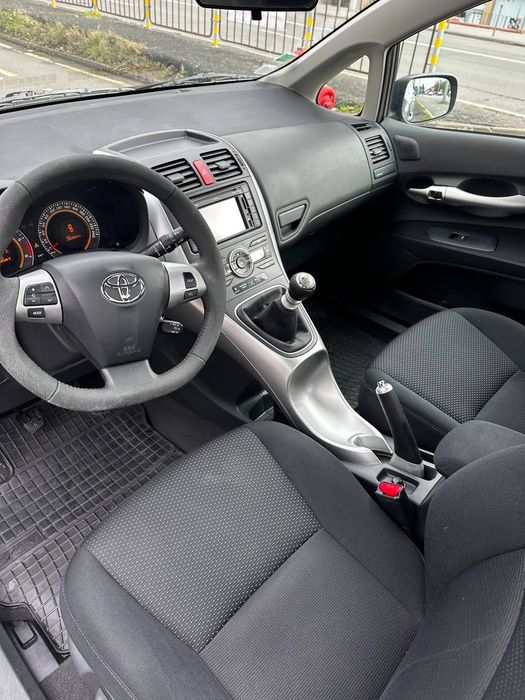 Toyota Auris 2.0