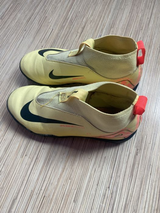 Детски Обувки за футбол Nike KM