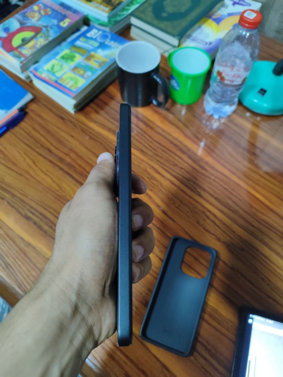 Xiaomi Redmi Note 14. 8/128 qora rangda