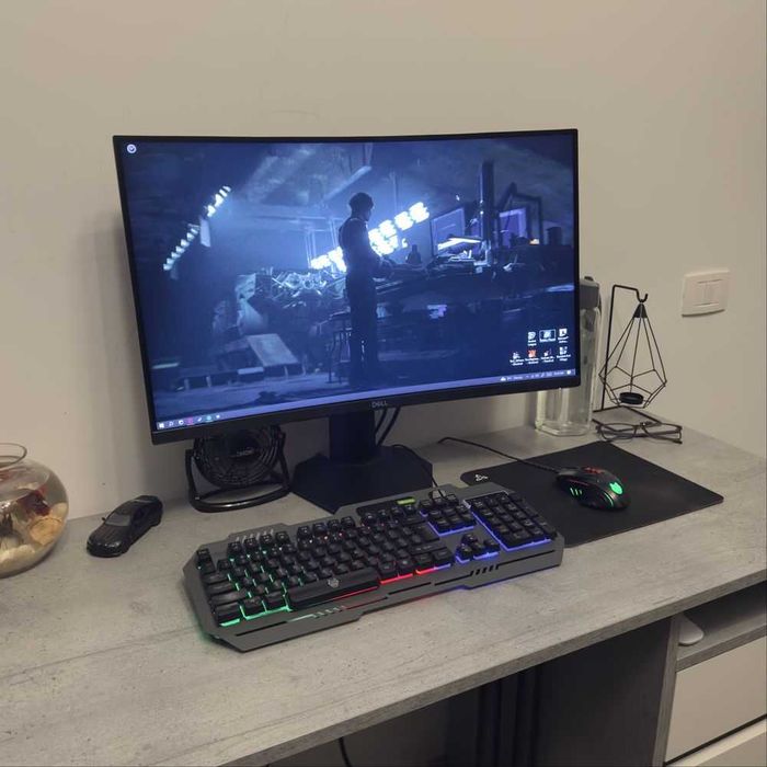 Calculator/PC Gaming cu AMD Ryzen 5 5600G, RTX 3060 + Monitor Gaming