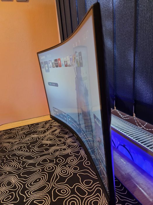 Vand Monitor Curbat 144hz 27" (inch) 2k
