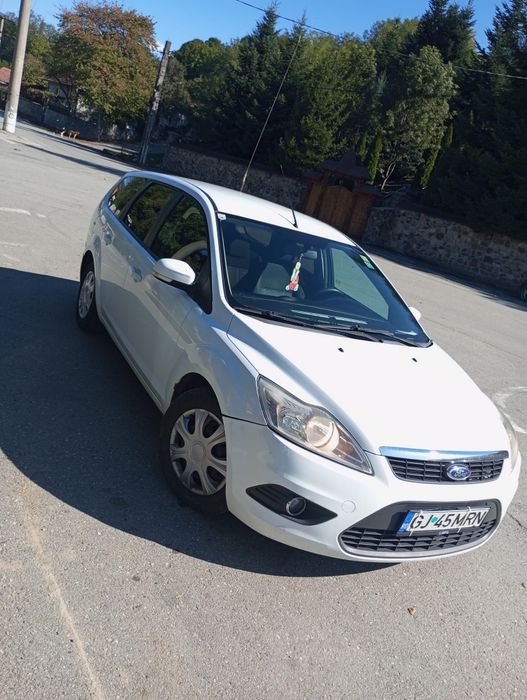 Vând Ford focus 2
