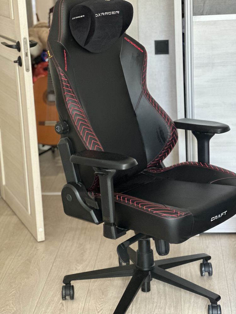 Компьютерное игровое кресло  DXRacer Craft — почти как новое!