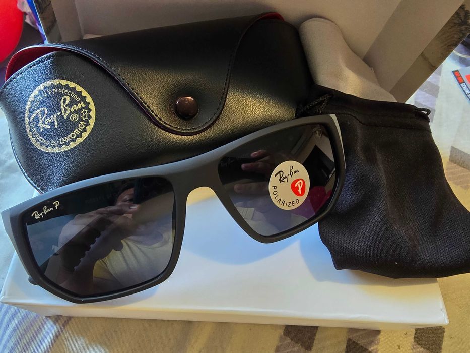 Toc+laveta+saculet+ochelari de soare Rayban Ferrari 1
