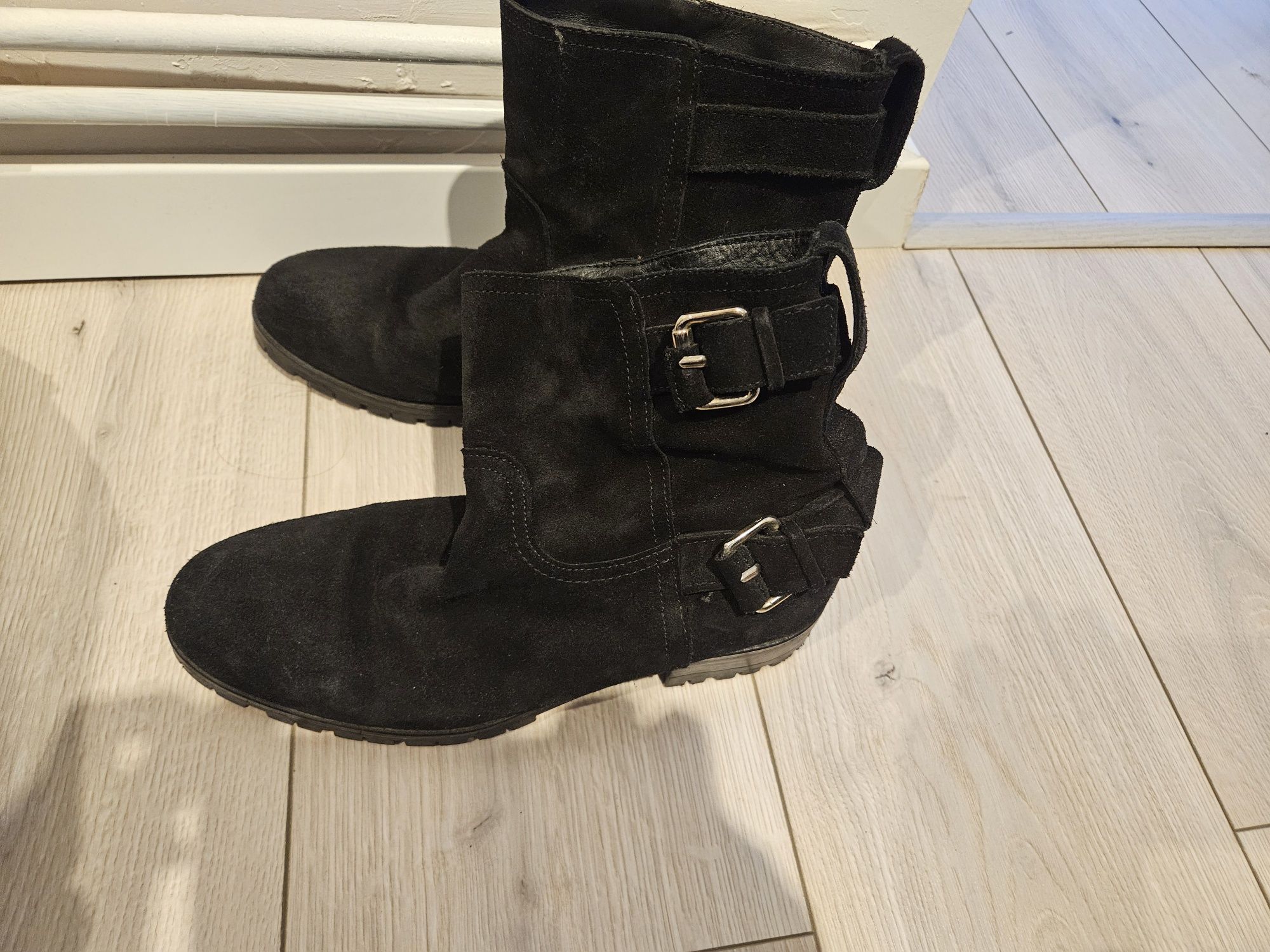 Ghete Massimo Dutti