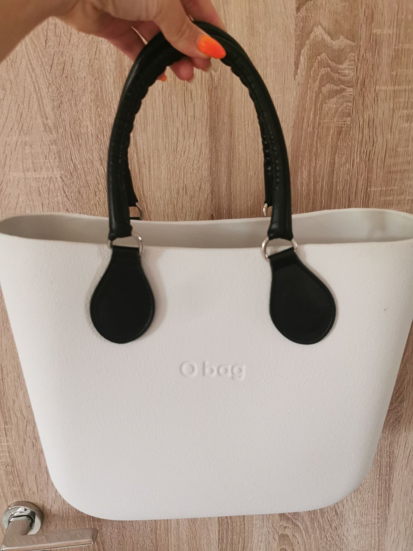 Чанта O bag с дръшки и джоп!