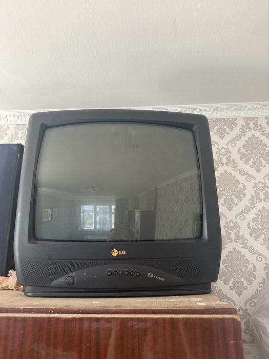 Цветной телевизор