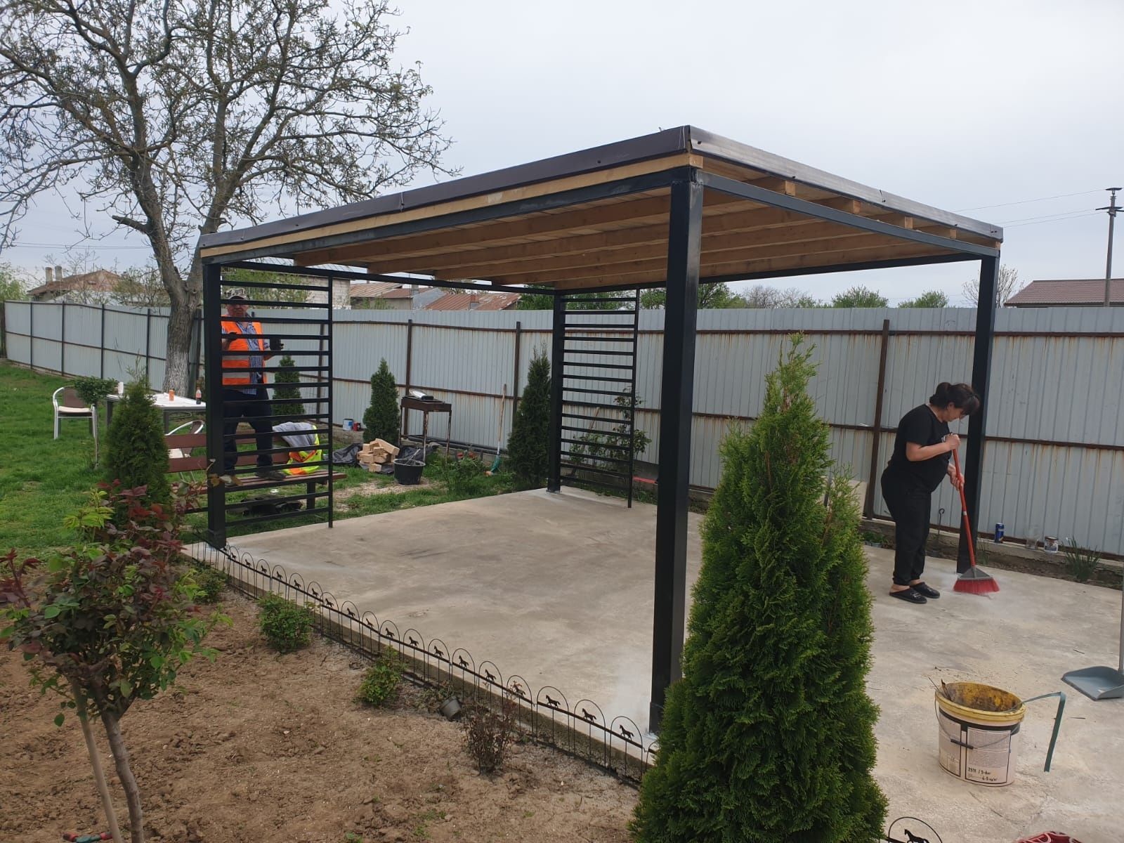 Vând fac construiesc foișoare terase cabane tip afrem acoperiș lemn fo