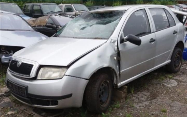 Mocheta interior skoda fabia 1.4i benzina aua 6y2