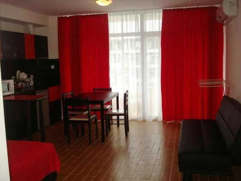 Дава се под наем Едностаен апартамент в к.к. Слънчев бряг - 40 кв.м за 205 € - Снимка #1