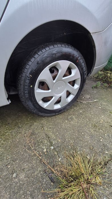 Vand Dacia Logan 1.2 16v