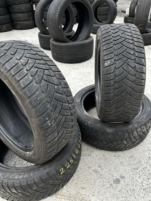 4бр Зимни гуми Dunlop 225/50R17