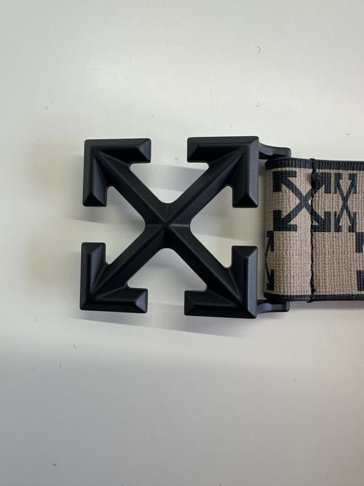 Off-White 100% оригинален колан