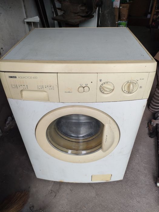 Стиральная машинка ZANUSSI