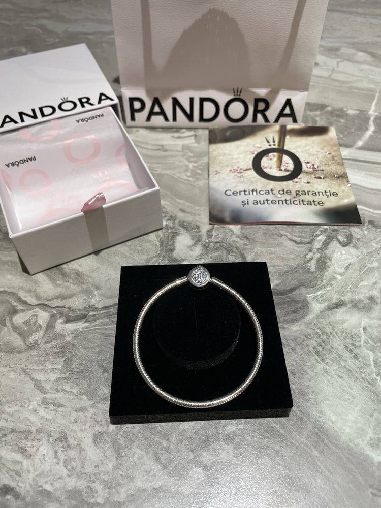 Bratara pandora