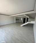 Triplex cu 4 camere| finisaje superioare|zona excelenta