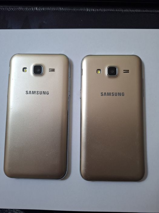 Vand 2 telefoane Samsung J5