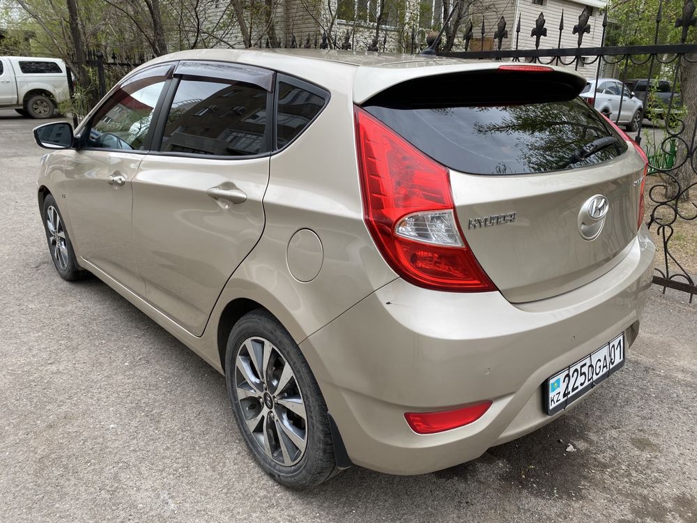 Hyundai Accent 2013 1.6 автомат