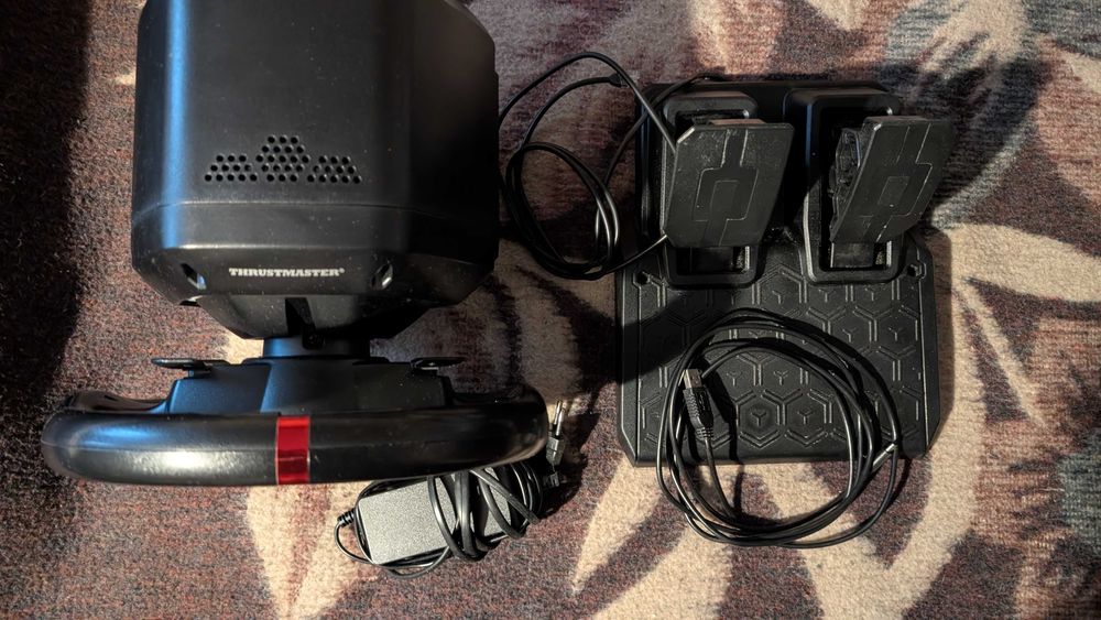 Thrustmaster T128 Съвместим с PS5, PS4, PC