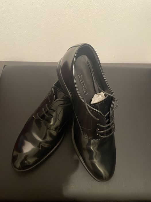 Pantofi eleganti piele lacuita barbati