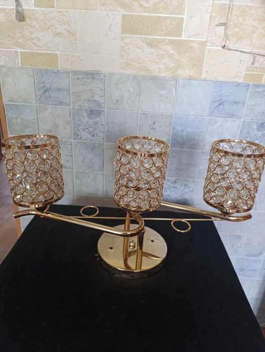 Продам люстру для квартиры