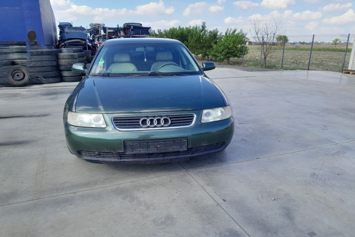 Dezmembrez Audi A3 8L [facelift] [2000 - 2003] Hatchback 5-usi 1.6 MT