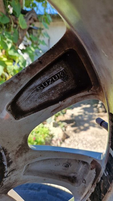 SUZUKI GRAND VITARA джанти със гуми 225/60/18  7J×18  ЕТ45  5×114,3