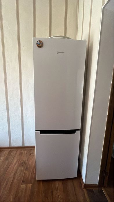 Холодильник индезит indesit