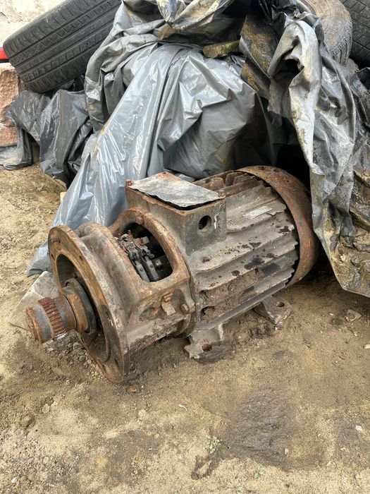 продам двигатели в хорошем состояние