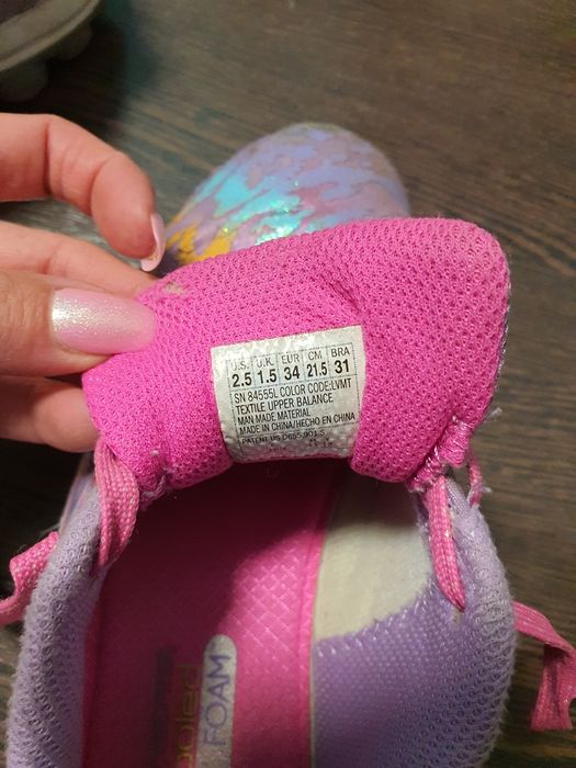 Adidași Skechers mărimea 34