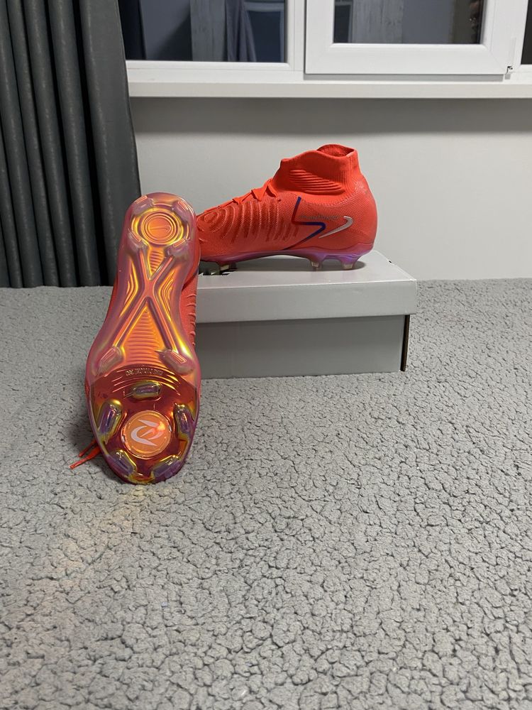 Бутонки Nike Phantom Erling Halland edition
