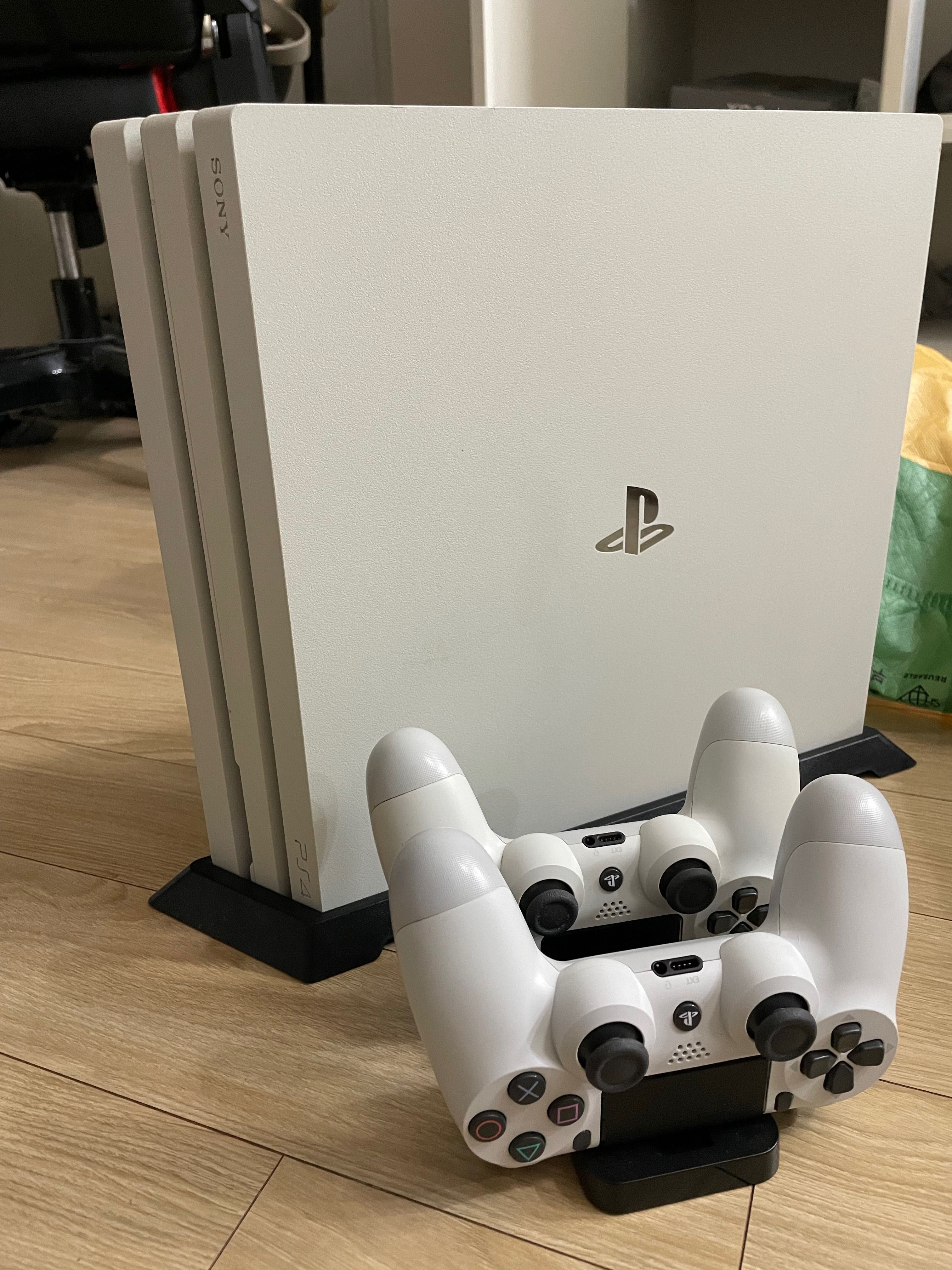 PlayStation 4 PRO