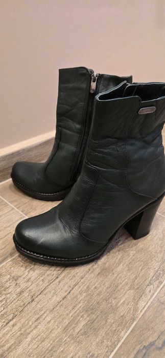 Дамски боти от естествена кожа номер 39