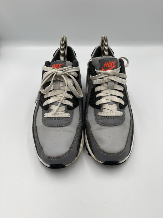 2 la pret de 1 nike air max