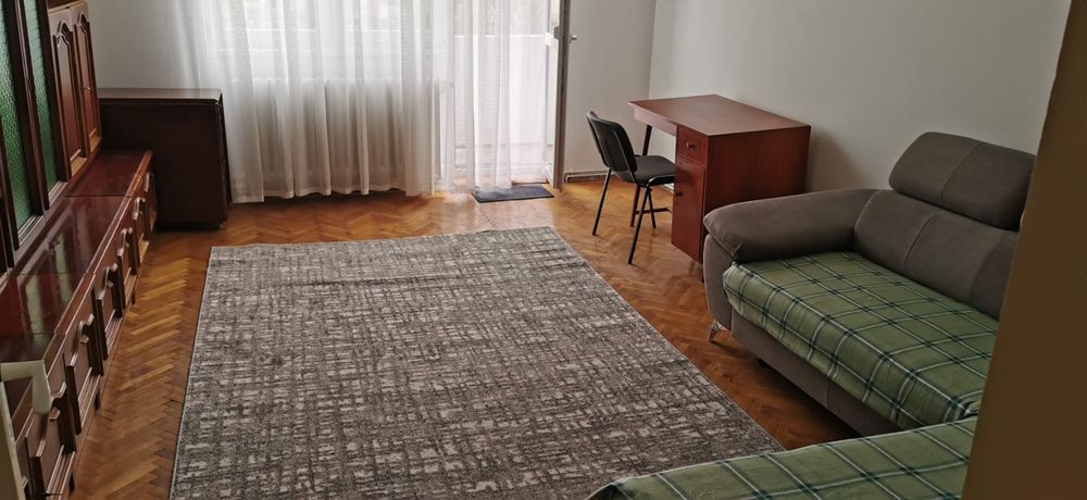Ofer spre închiriere ap 3 cam centru civic