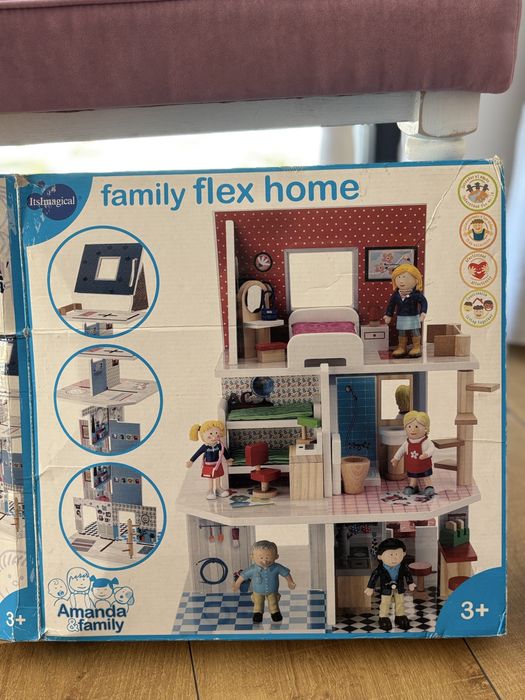 Детска дървена къща на Аманда+всички аксесоари към нея