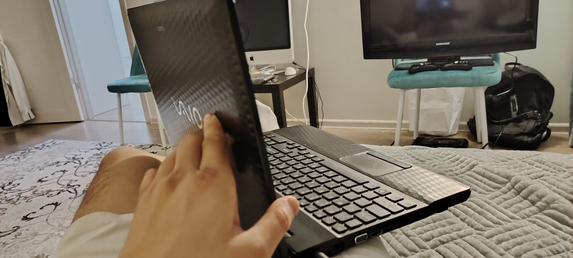 Intel core i3/ Nvidia 410 / SSD + 13игр установленно