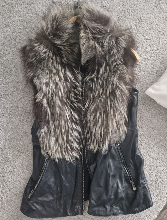 Елек от лисица е естествена кожа