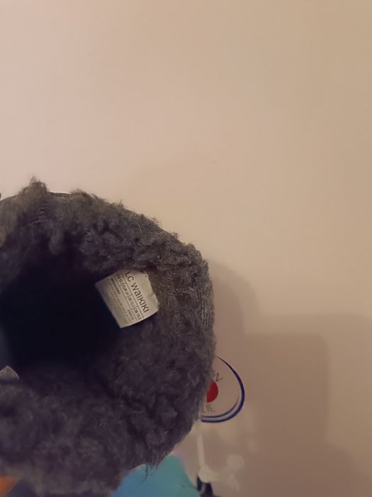 Чисто нови детски светещи гуменки ватирани ботуши