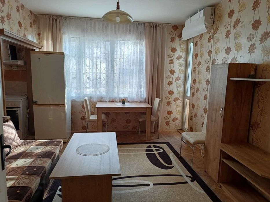 Двустаен апартамент под наем - зимно кино "Тракия"