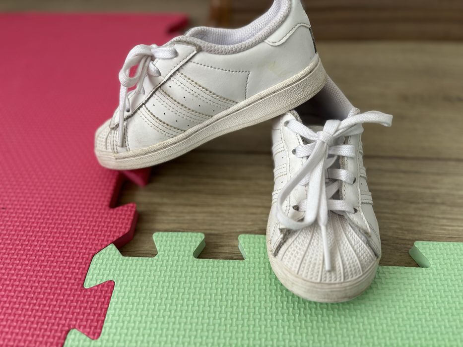 Adidasi Adidas nr. 26